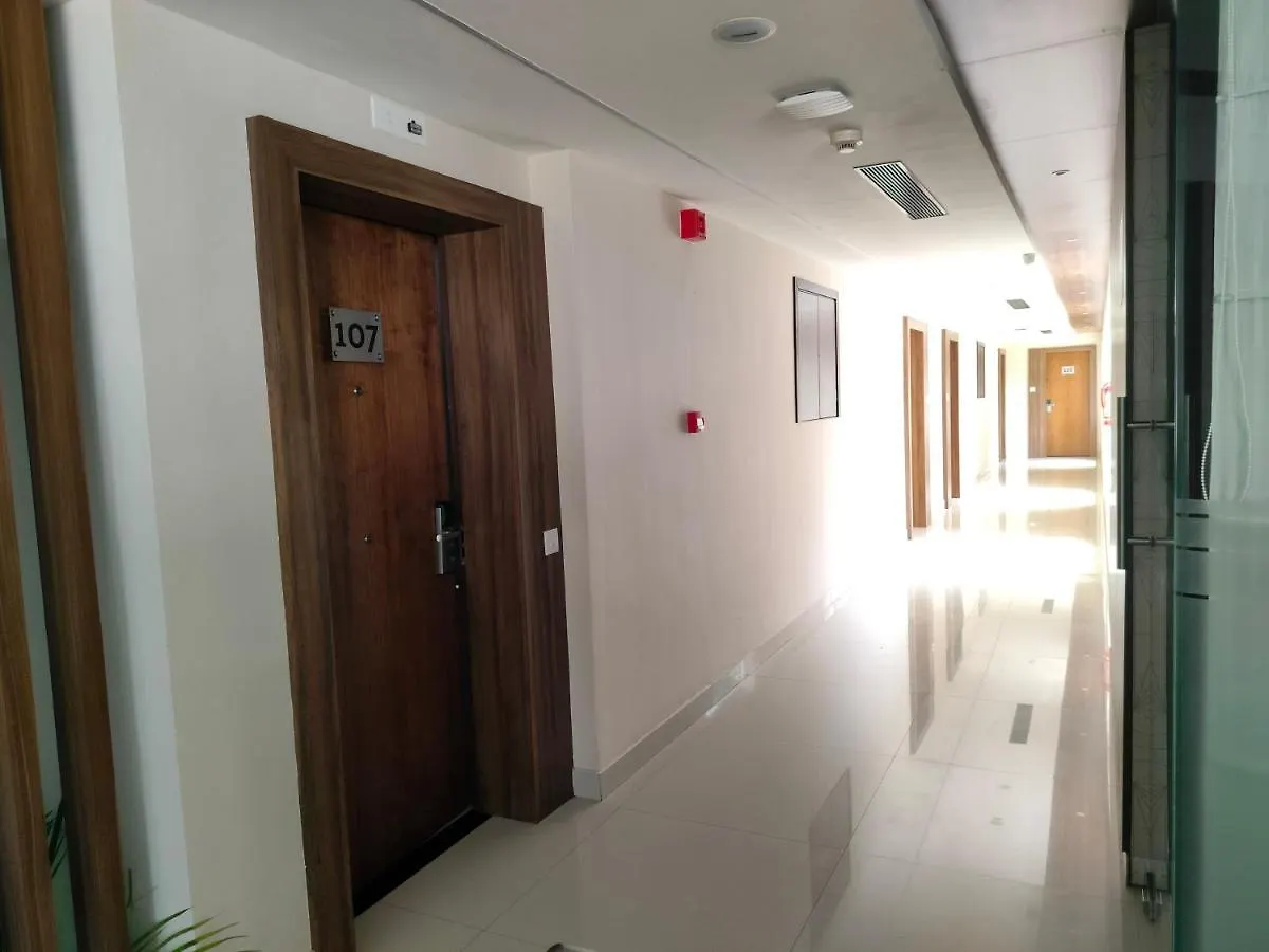 טריואנדרום Surendra Trident Hotel
