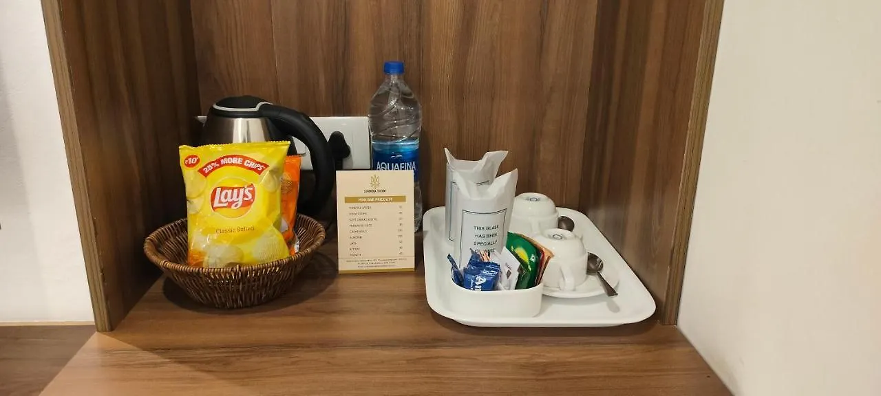 טריואנדרום Surendra Trident Hotel