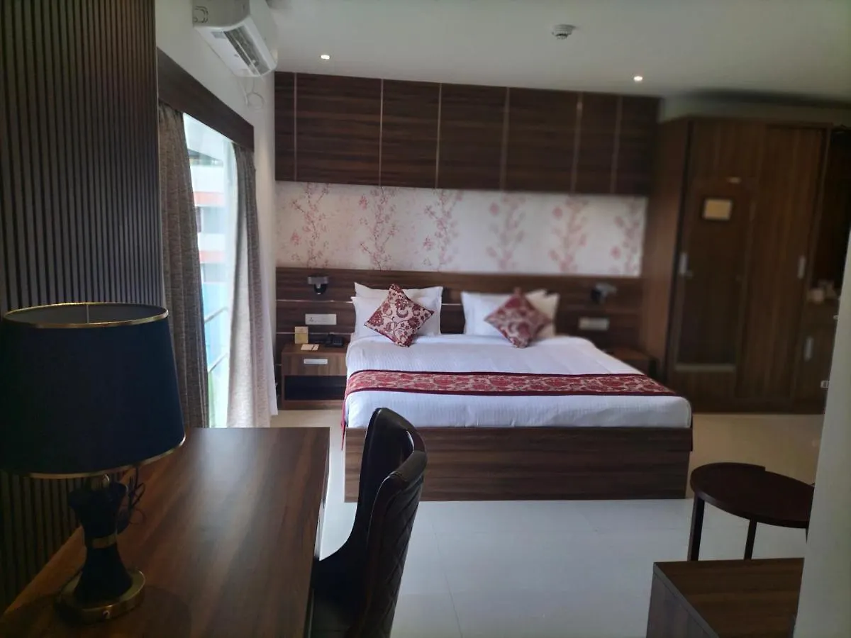 Surendra Trident Hotel Thiruvananthapuram