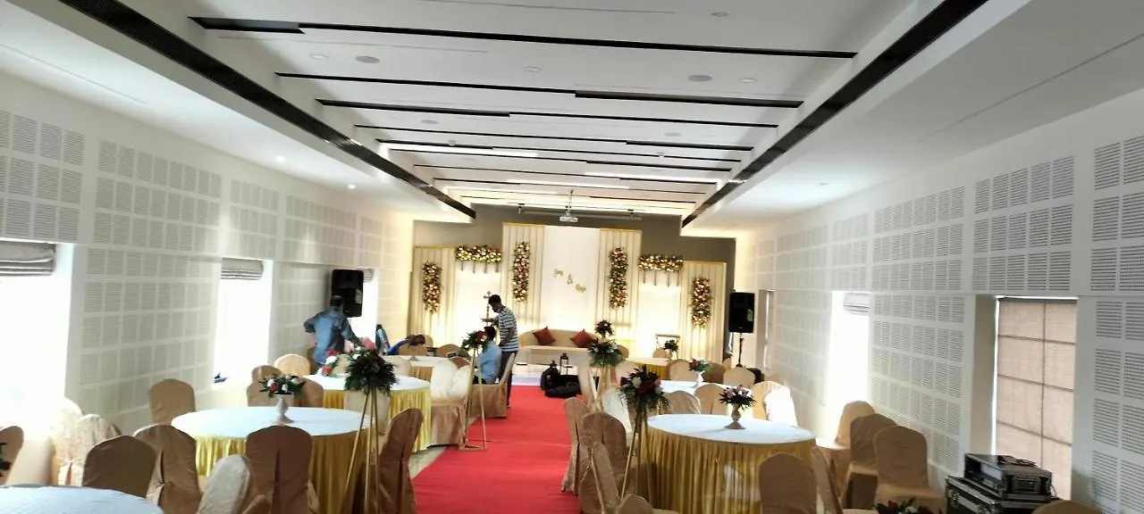 ****  Surendra Trident Hotel Thiruvananthapuram India