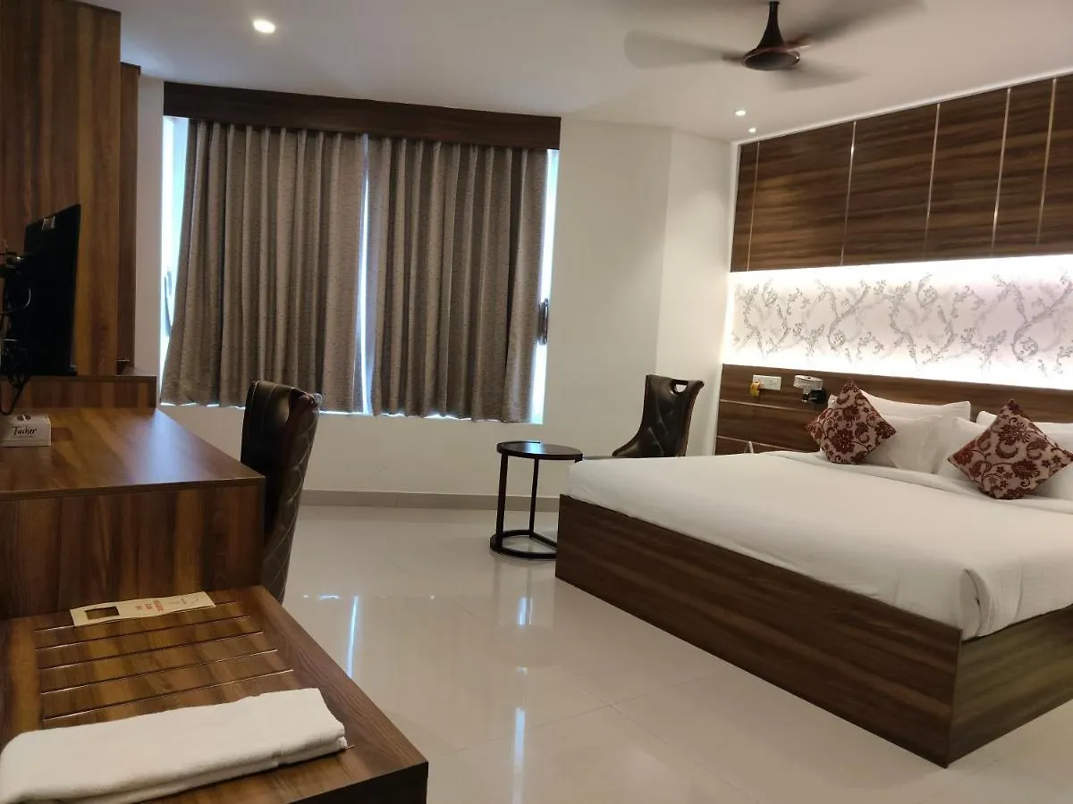 Surendra Trident Hotel Thiruvananthapuram